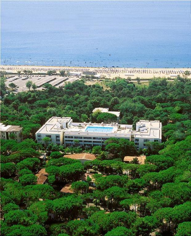 Residence Pinewood 비비오네 외부 사진